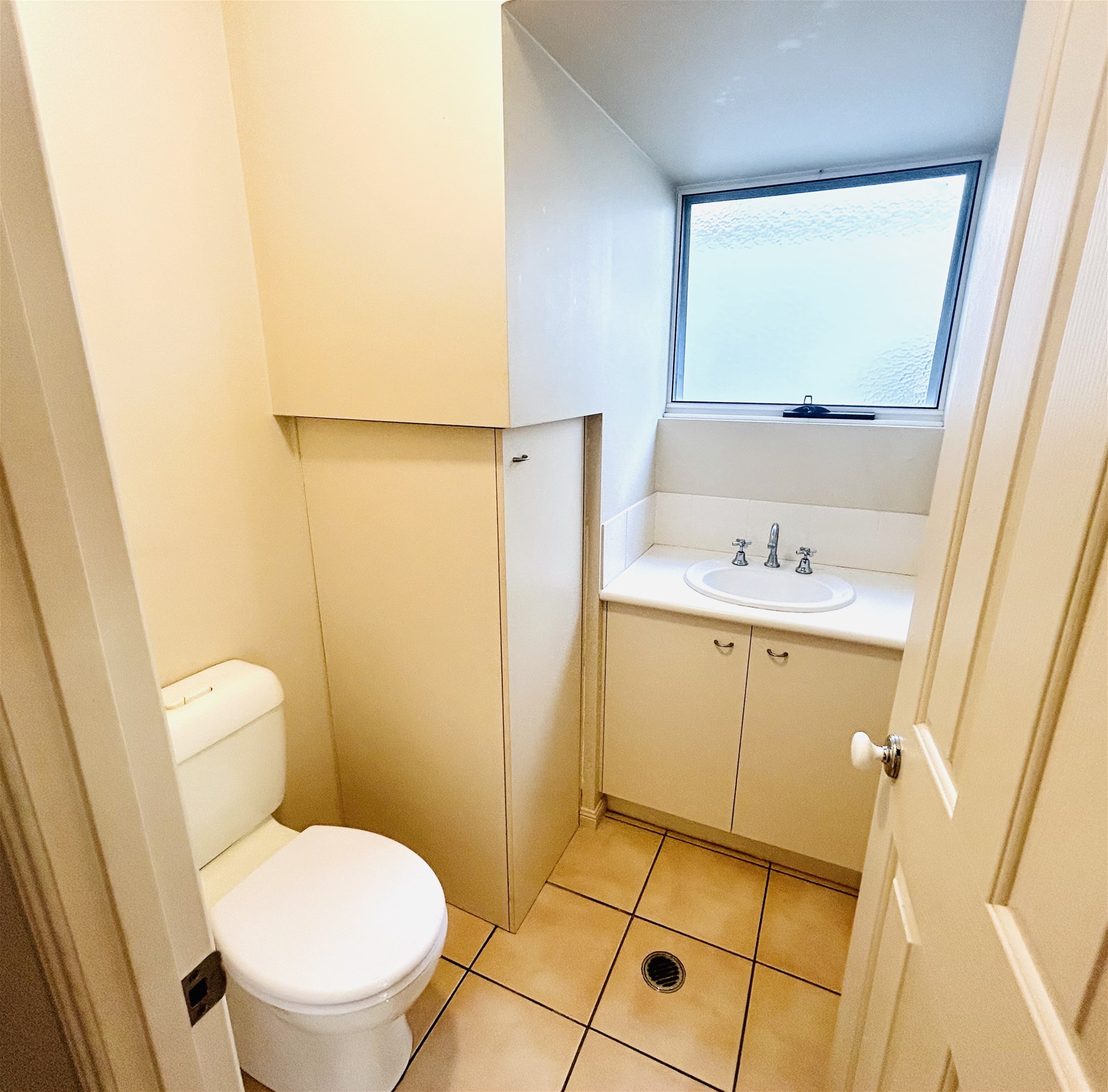 Beautiful Townhouse, Fantastic Location 17