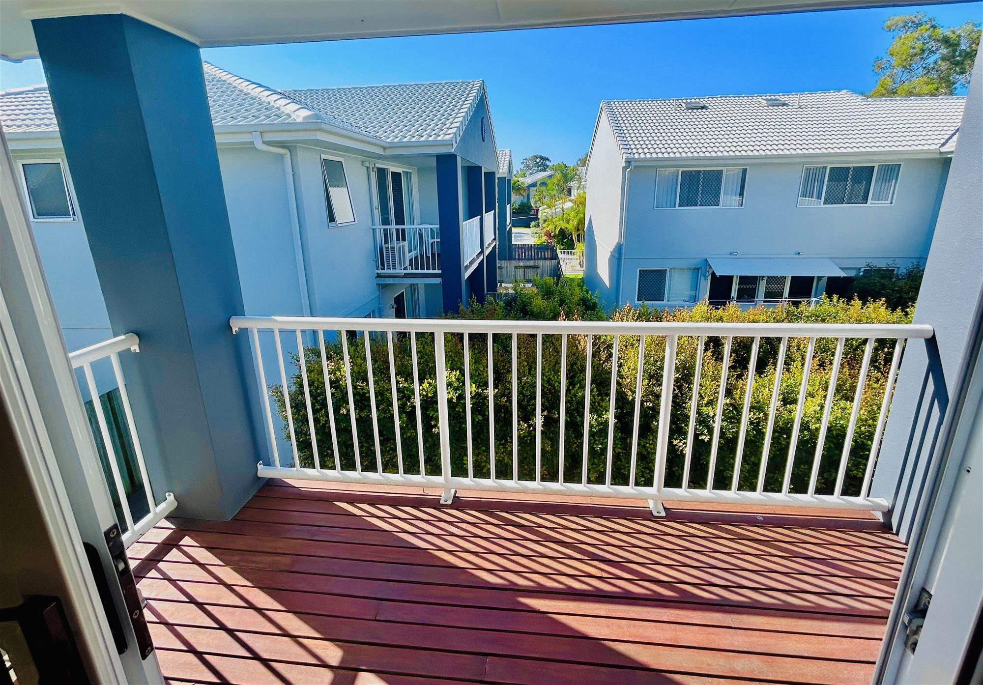 Beautiful Townhouse, Fantastic Location 10