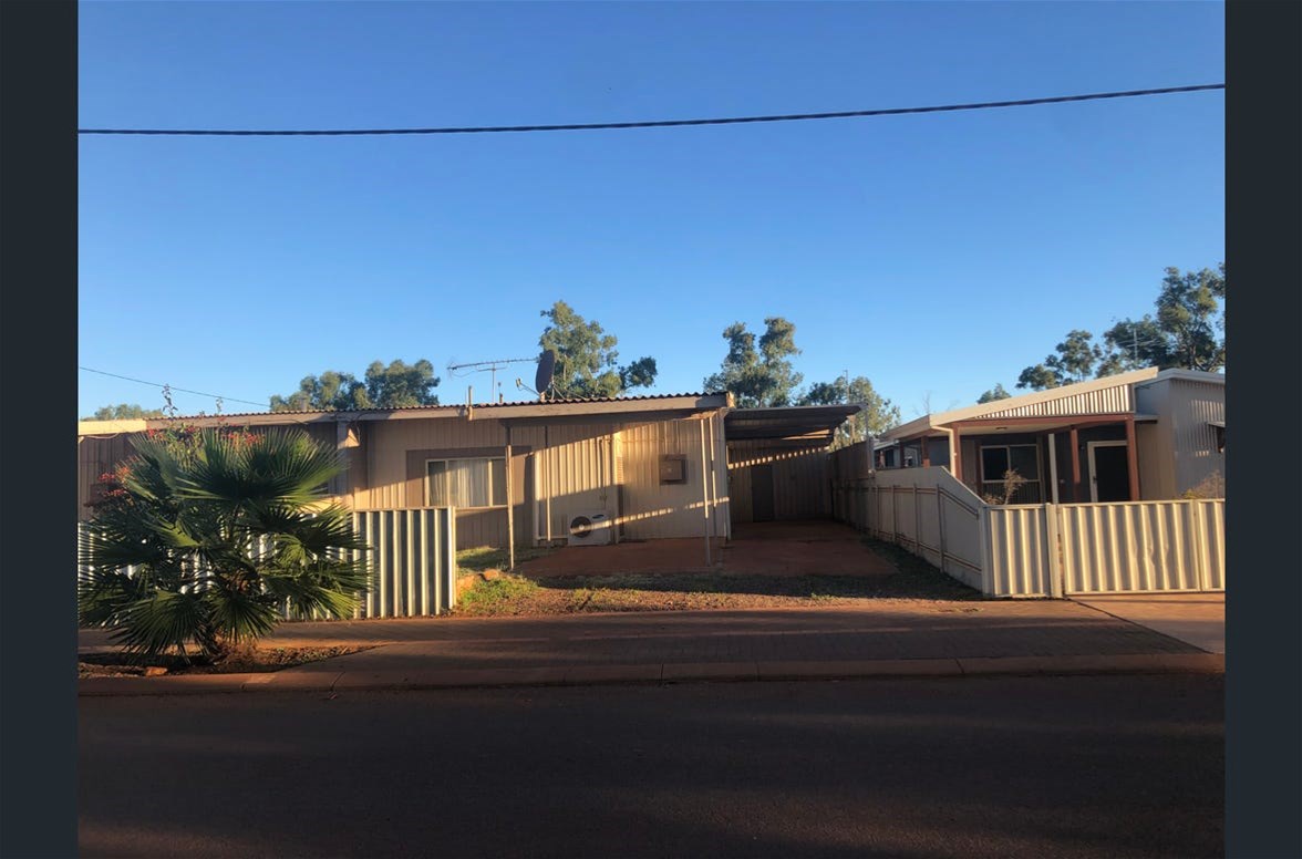 Duplex/Semi house rental available now! 3