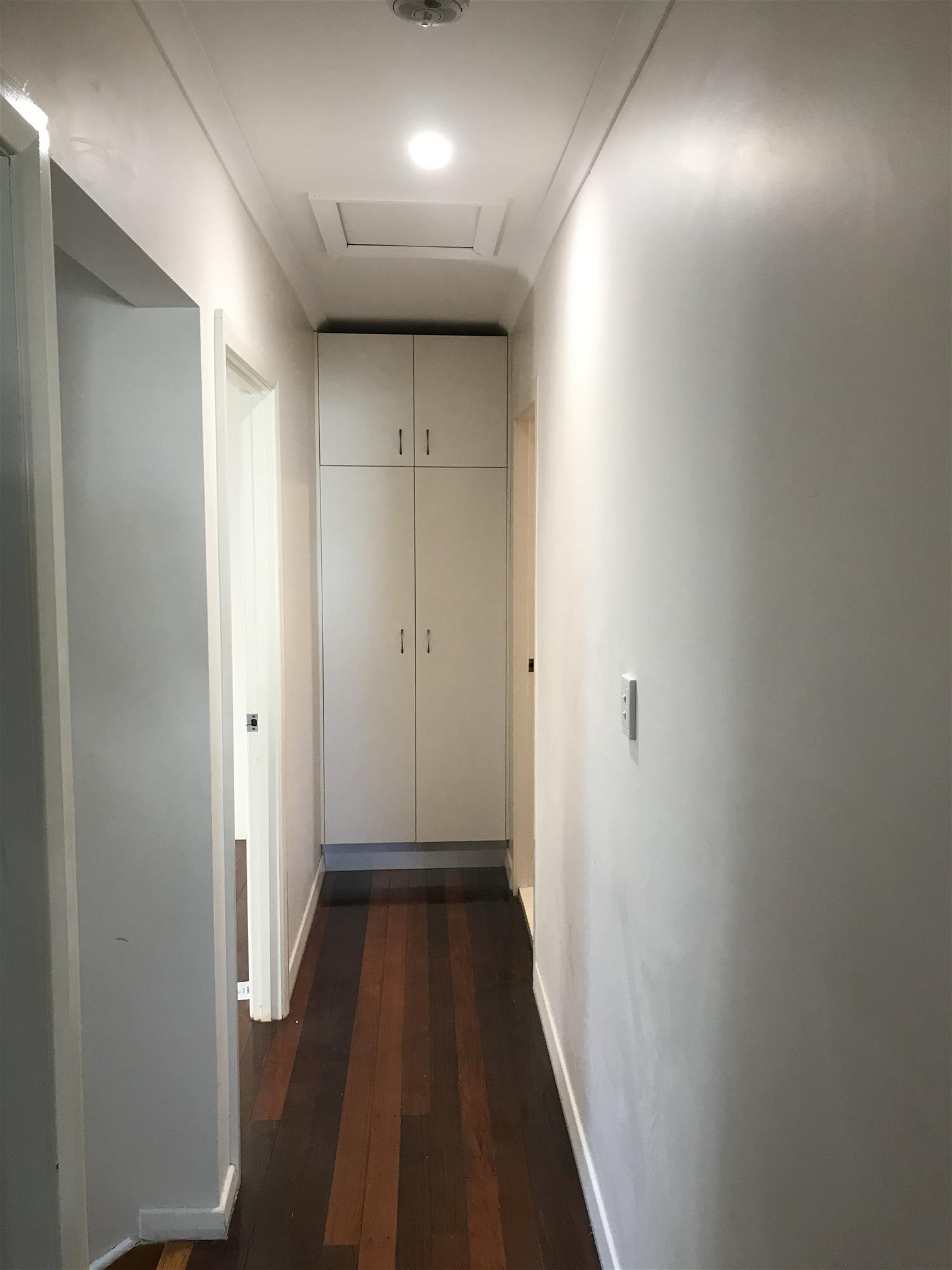Spacious 3 bedroom duplex in 8