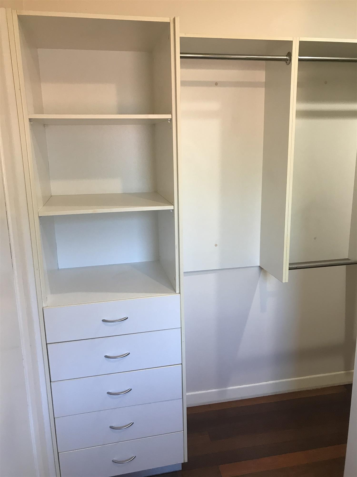 Spacious 3 bedroom duplex in 11