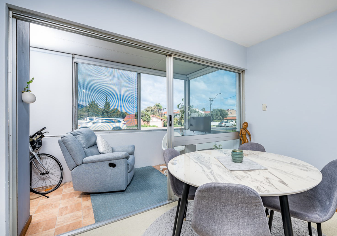 Coastal Living in North Beach 7