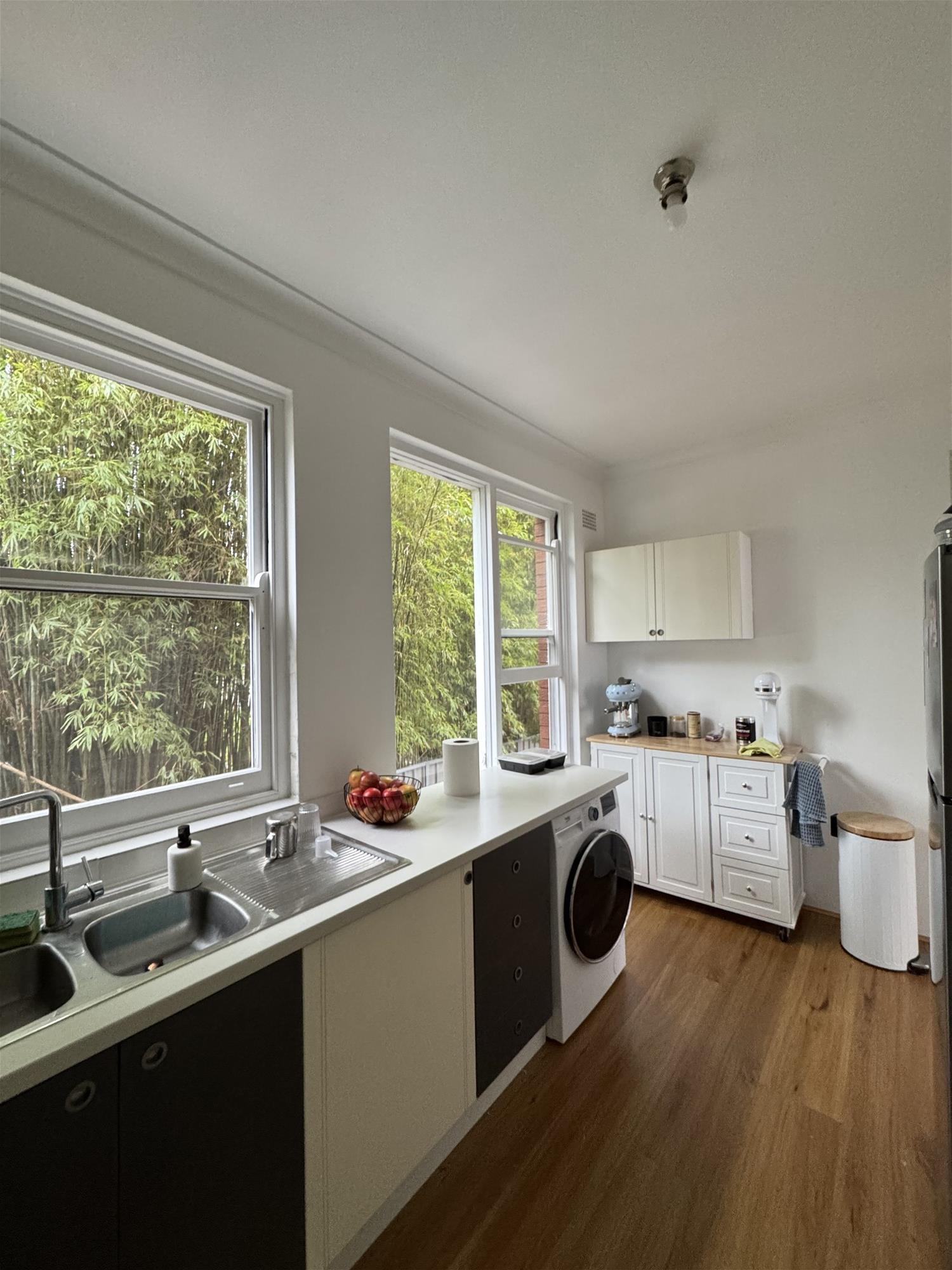 Recently renovated quiet 2-bedroom apartment 5