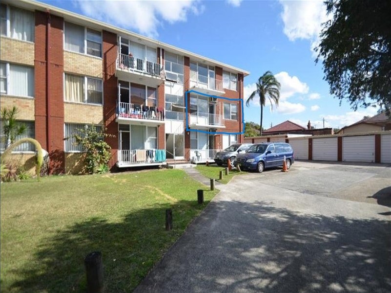 Recently renovated quiet 2-bedroom apartment 8