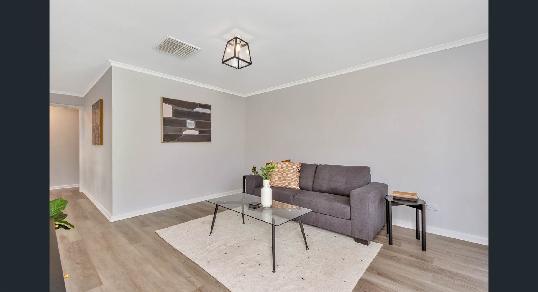 Beautifully presented 3 bedroom house 6