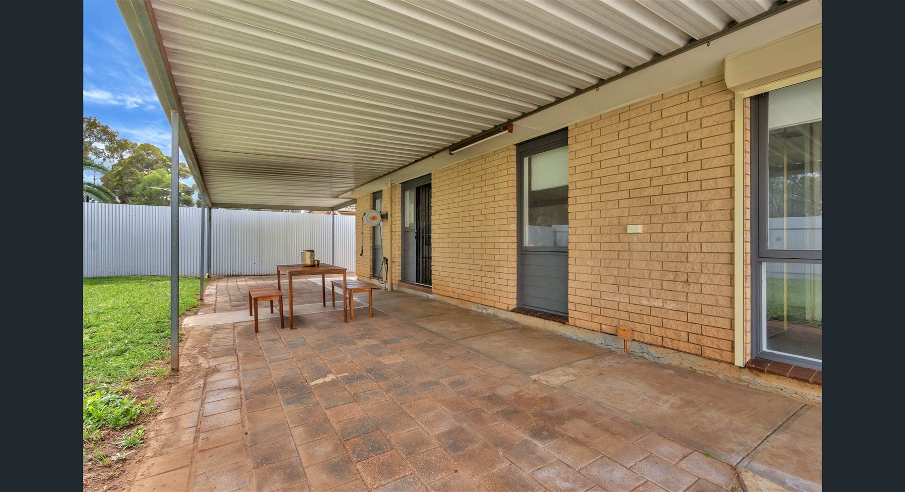 Beautifully presented 3 bedroom house 13