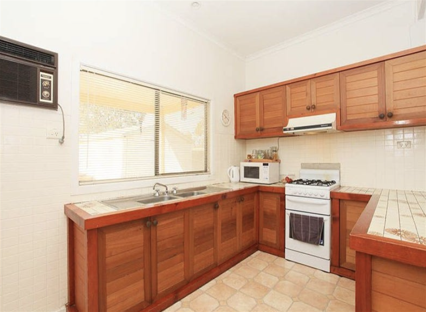 For Lease 2