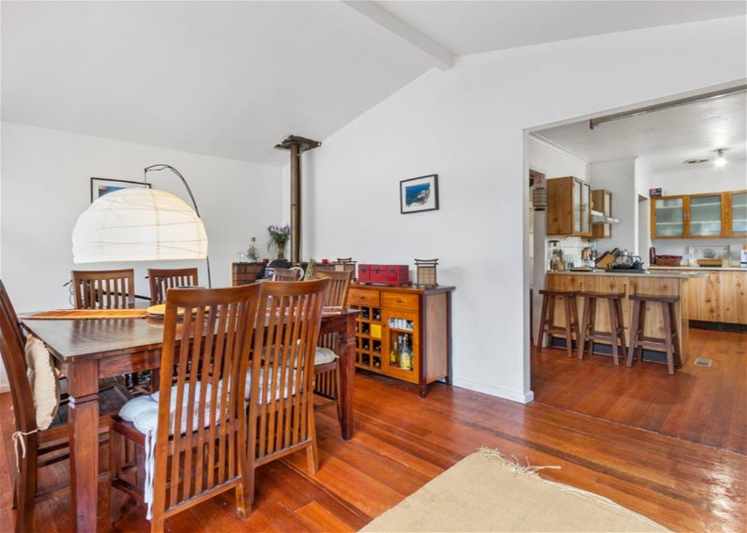 Charming Vintage Home for Lease 9