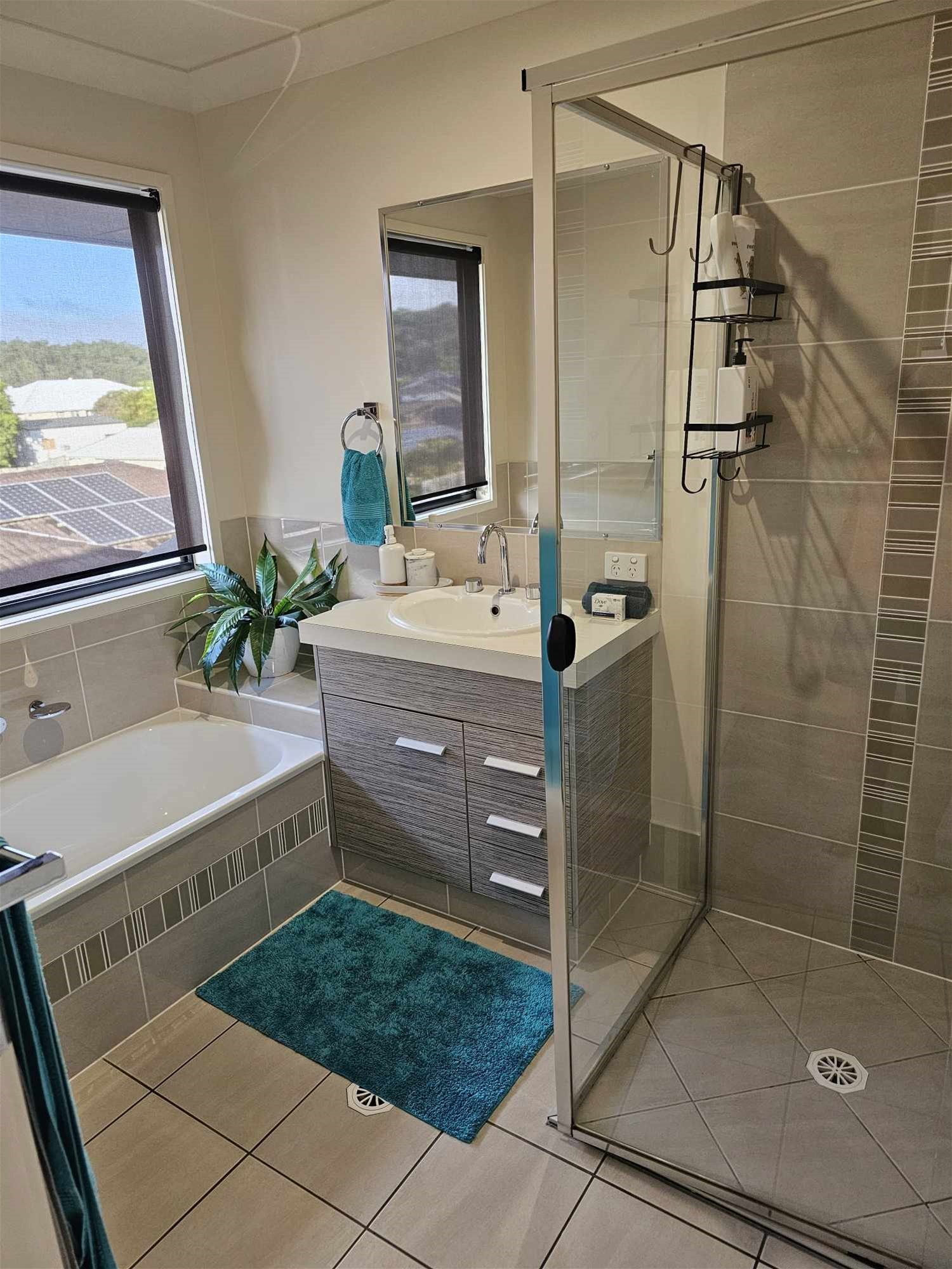 Stunning 4 Bedroom Furnished Home 11