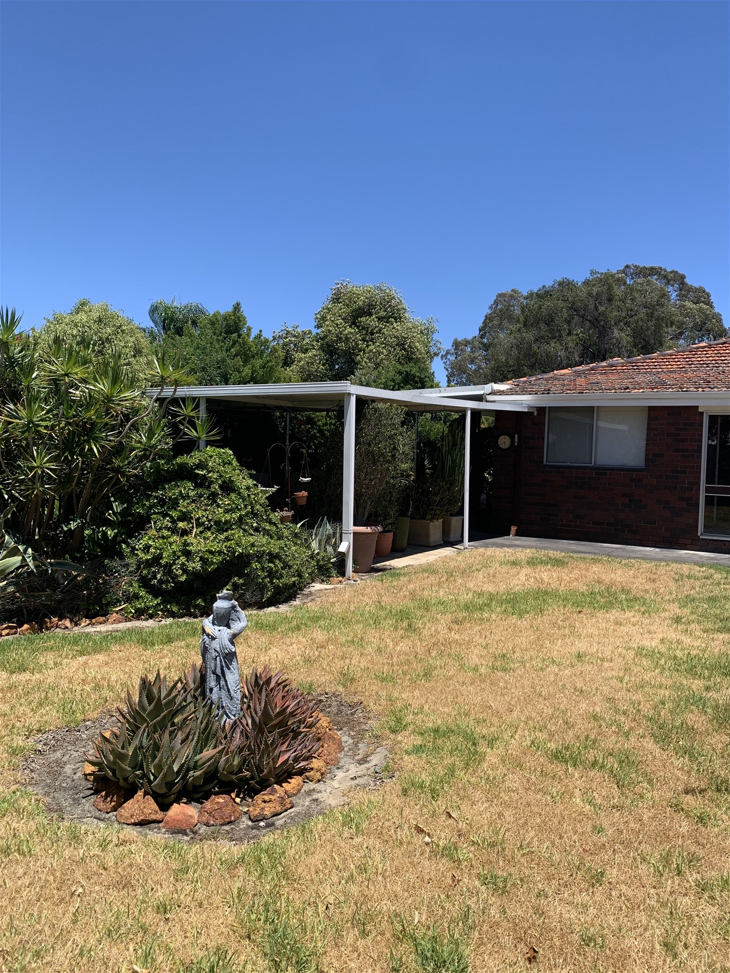 Home for Rent in Desirable 13