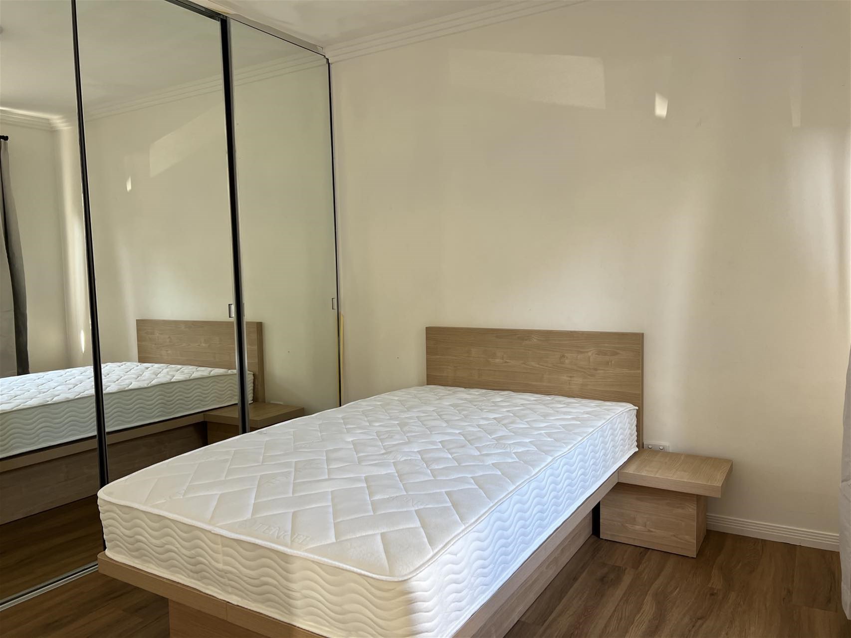 Fully renovated Cozy Beachside living 8