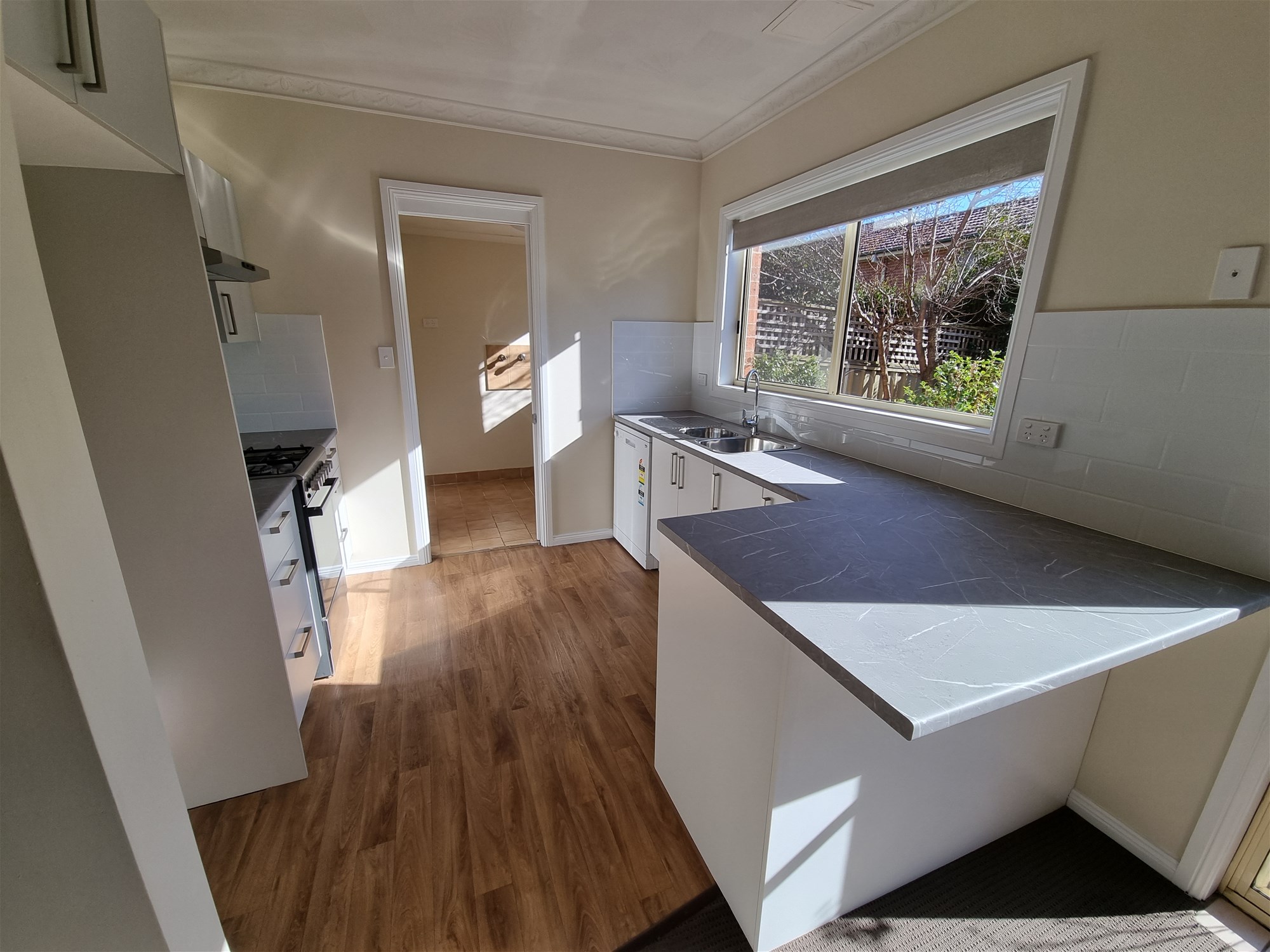 CENTRALLY LOCATED BOWRAL TOWNHOUSE 2