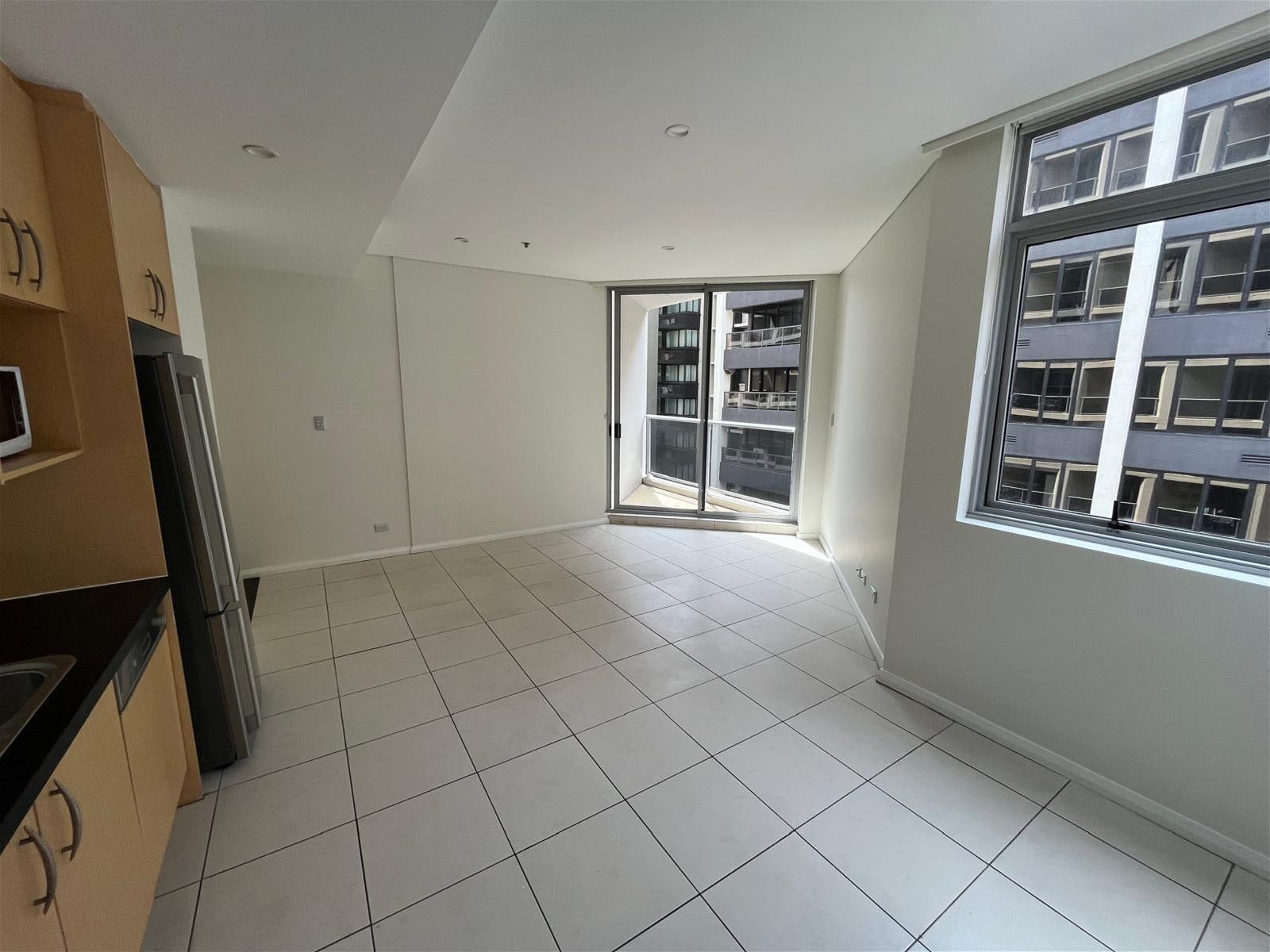 Newly Renovated 2-Bedroom Split-Level Apartment in Prime Sydney Location