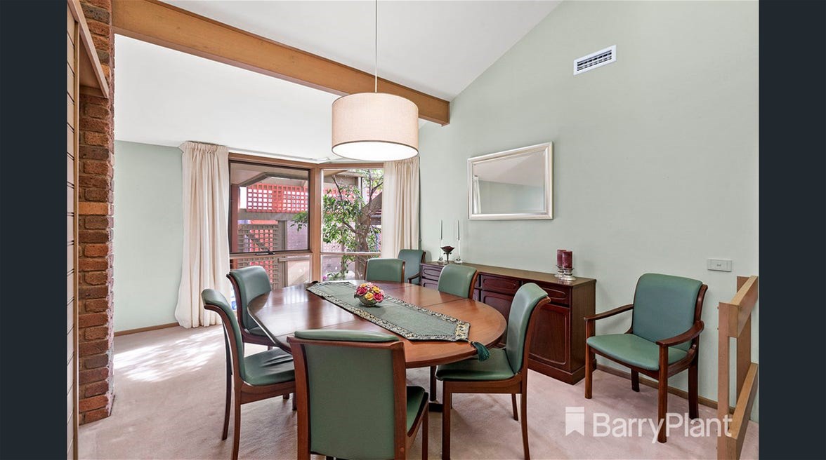 Large Beautiful Family Home For 4