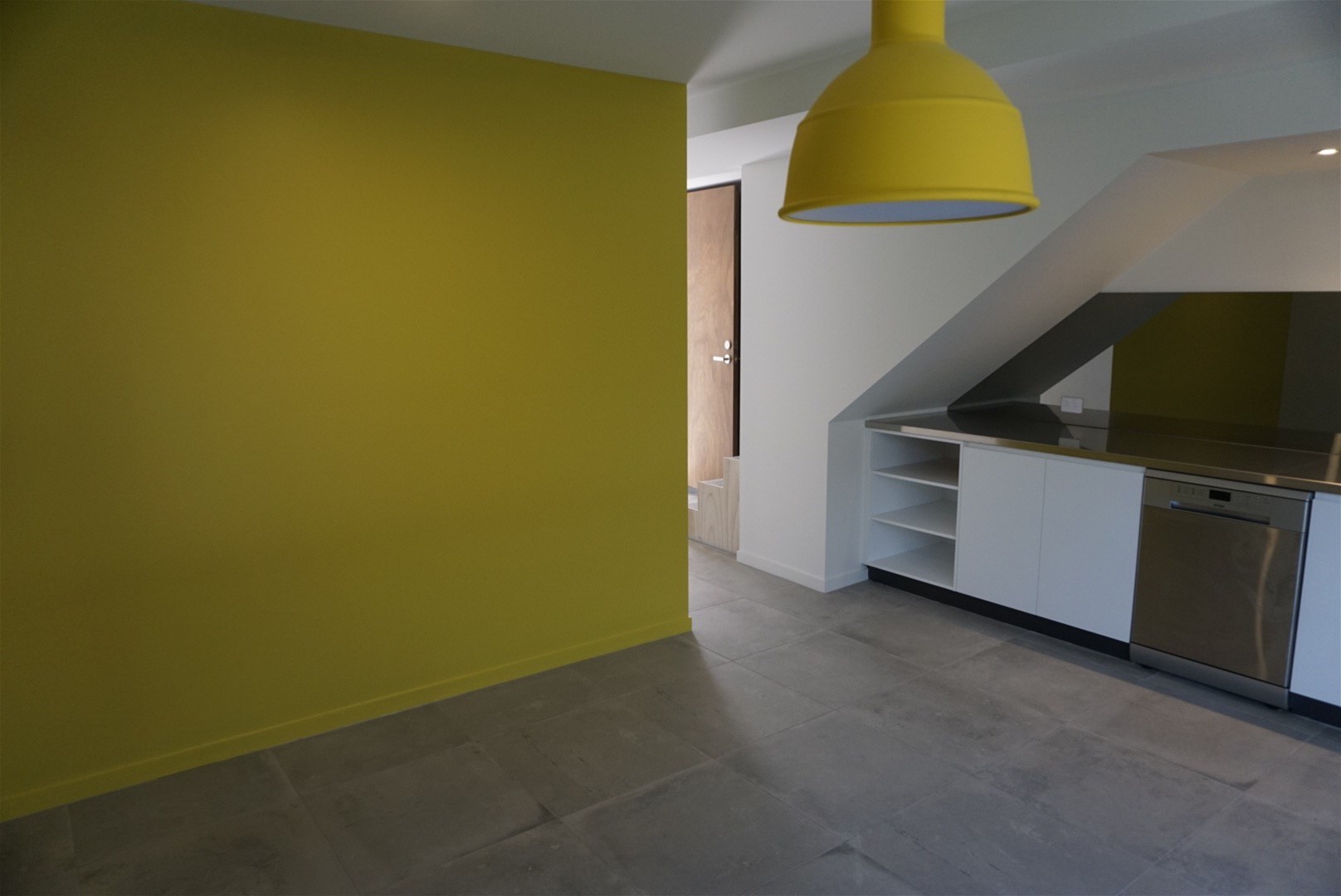 Modern 2 Bedroom Apartment 3