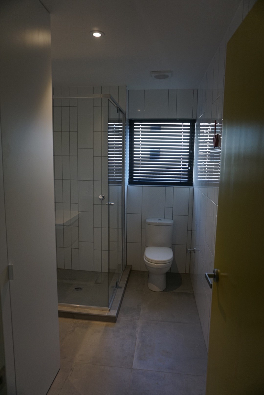 Modern 2 Bedroom Apartment 9