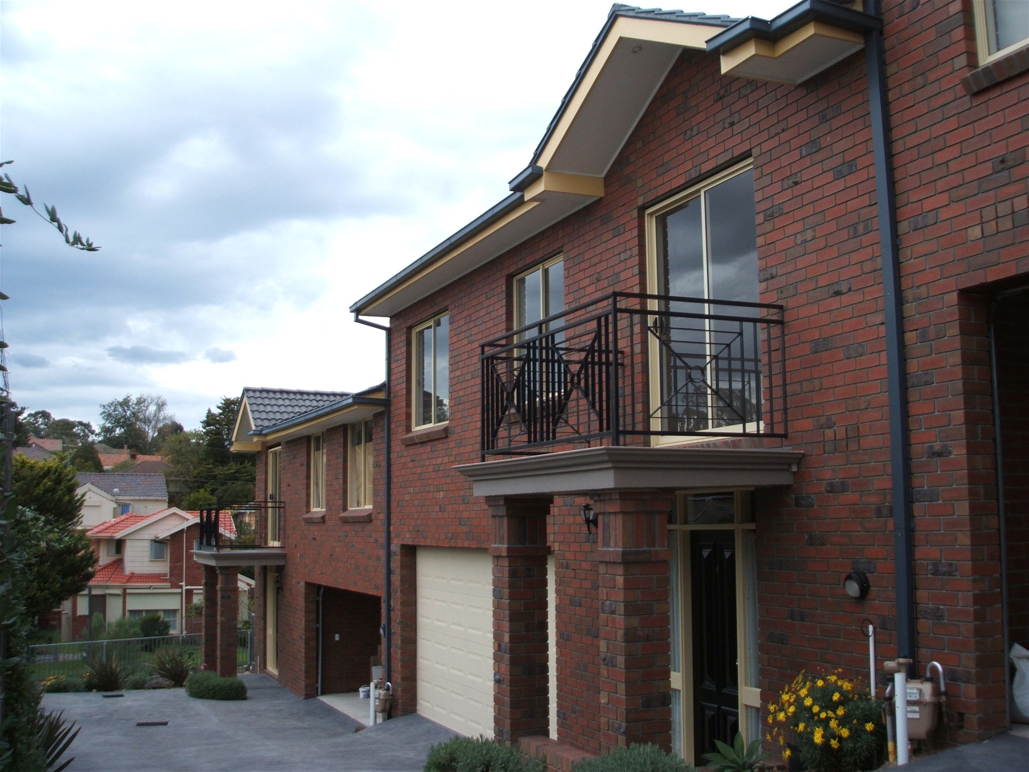 STYLISH TOWNHOUSE IN THE HEART OF HEIDELBERG