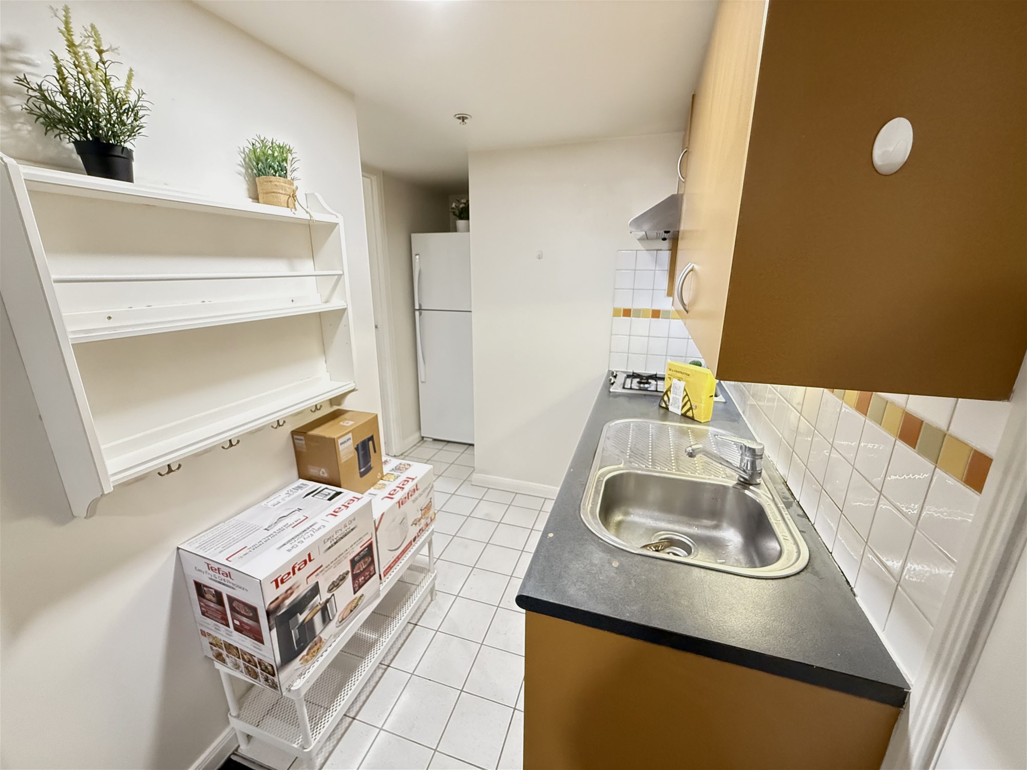 Fantastic Fully Furnished 3 Bedroom 3