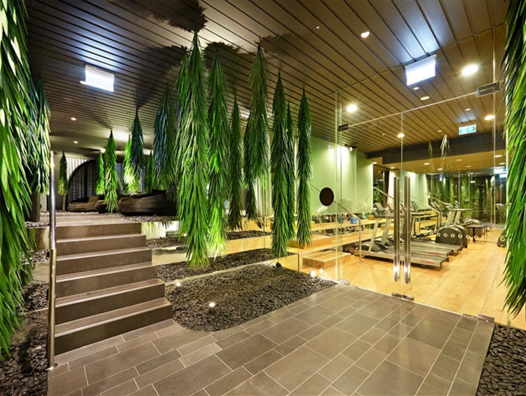 Fully Furnished 2 Bed 2 18