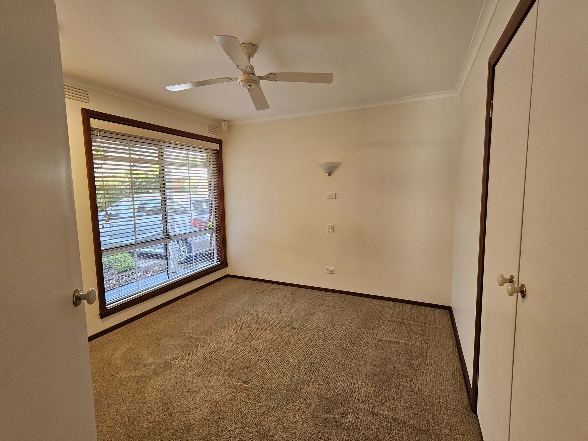 Modern Unit for Lease in 10
