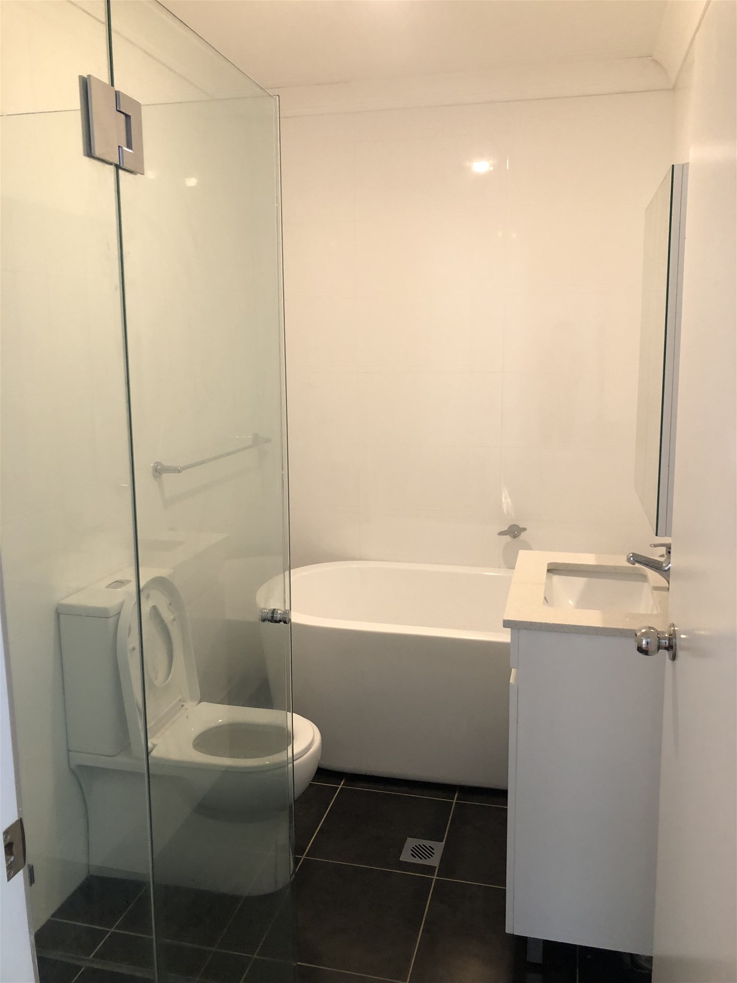 AVAILABLE NOW FOR IMMEDIATE LEASE-NEW 11