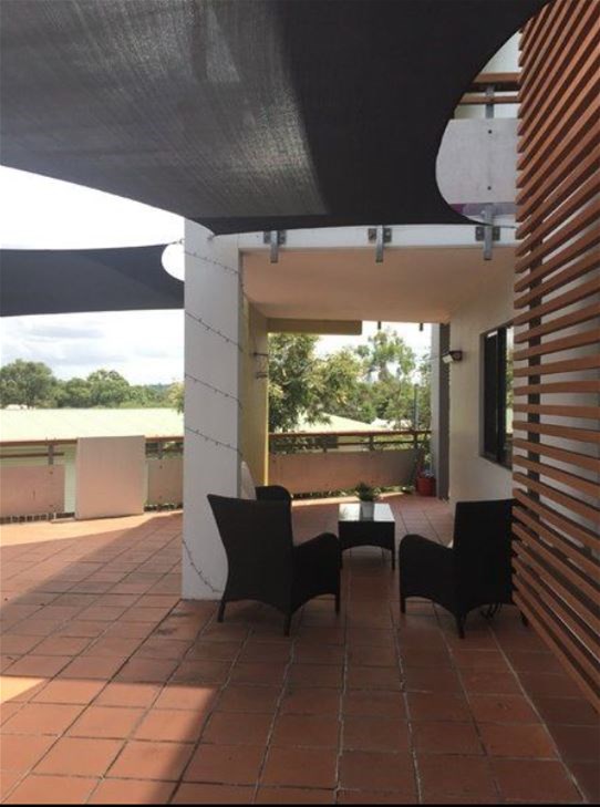 Very large terrace/balcony, city views, 4