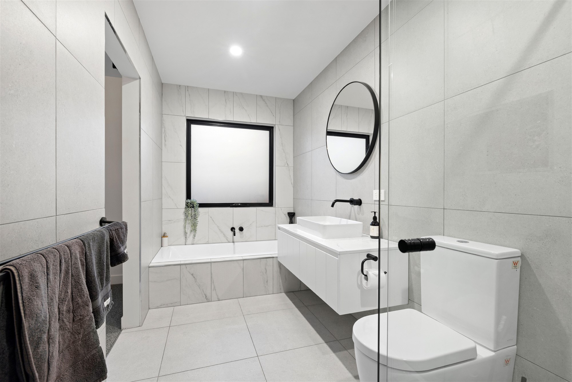 Elegant, newly built Blairgowrie Home 10