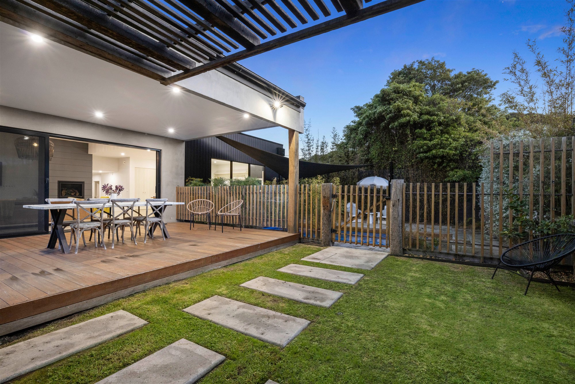 Elegant, newly built Blairgowrie Home 14