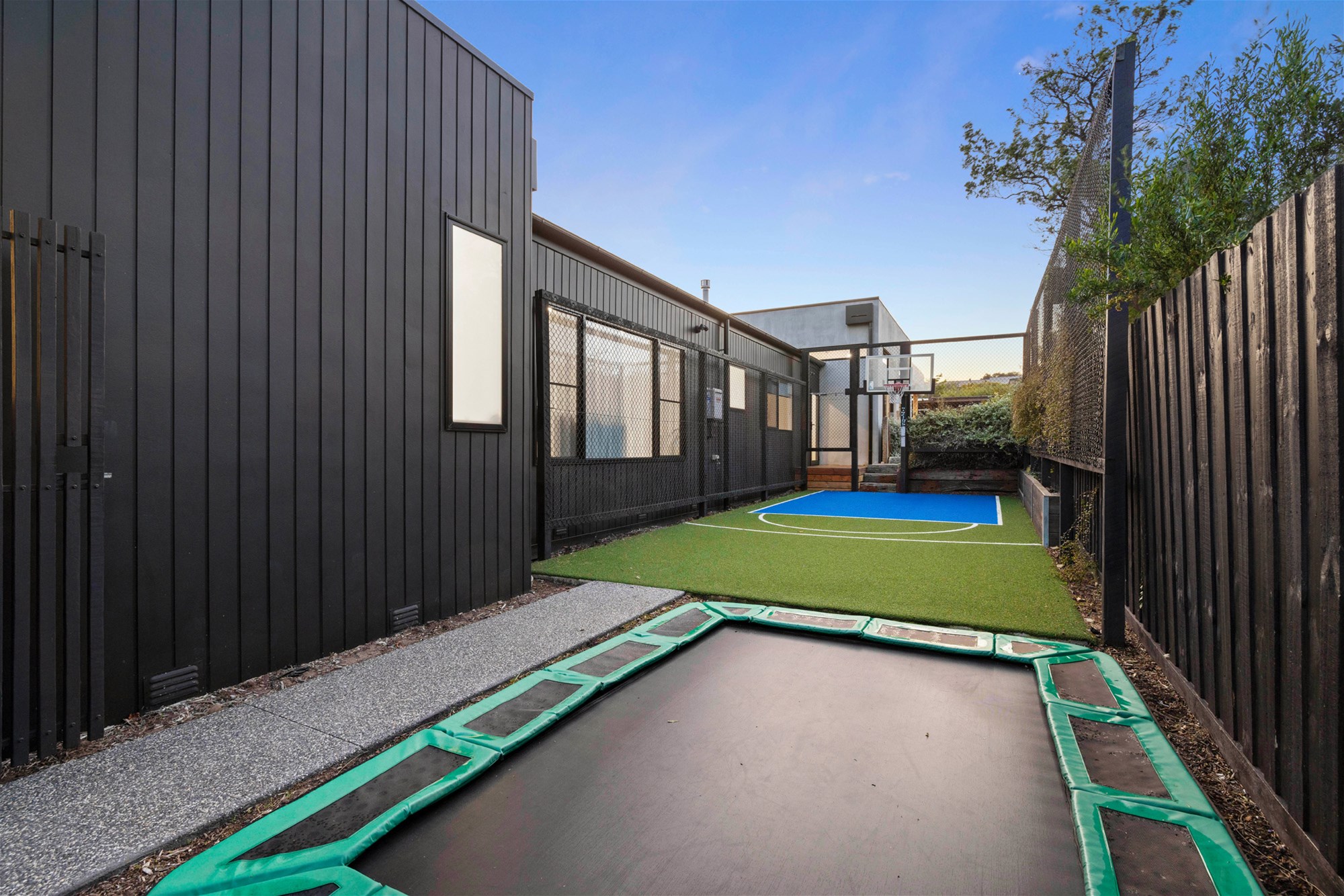 Elegant, newly built Blairgowrie Home 17