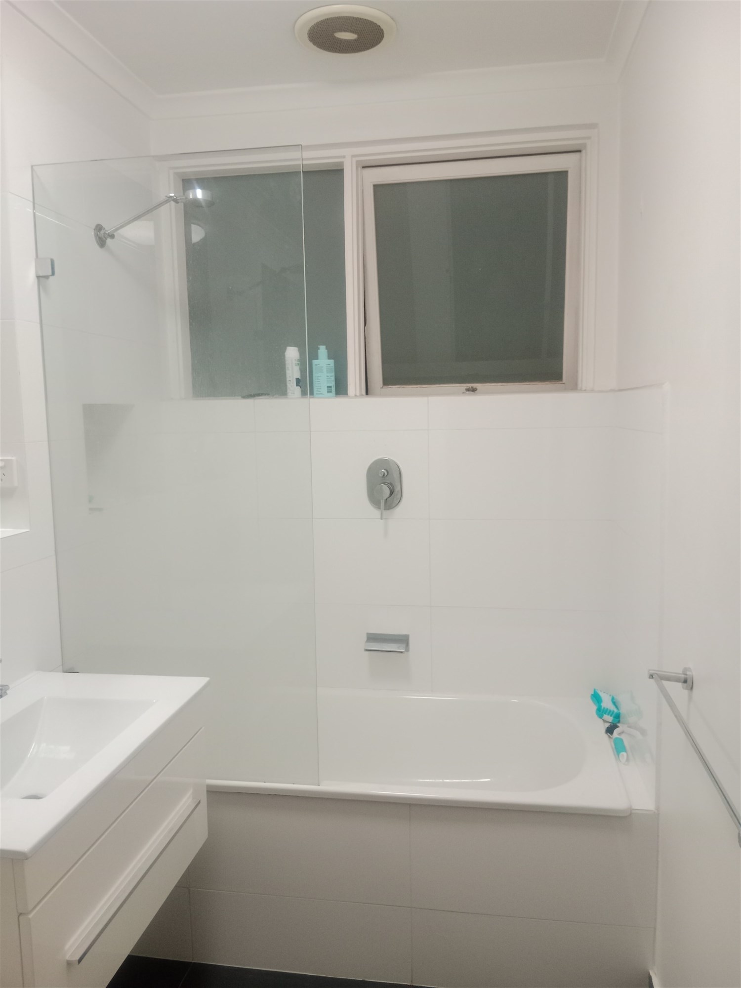 A delightful, sunny one bedroom 5