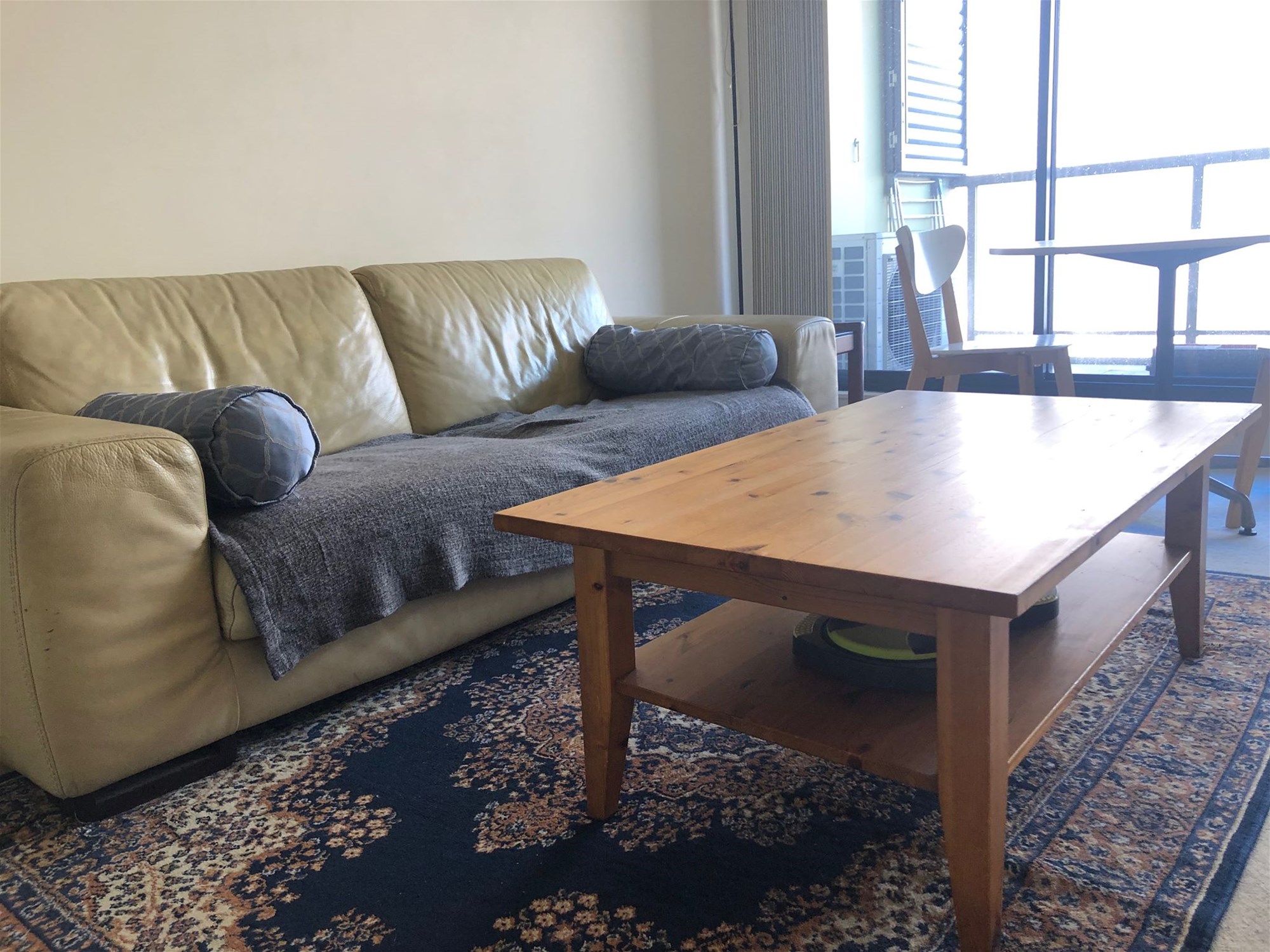 FURNISHED SPLIT LEVEL APARTMENT – 4