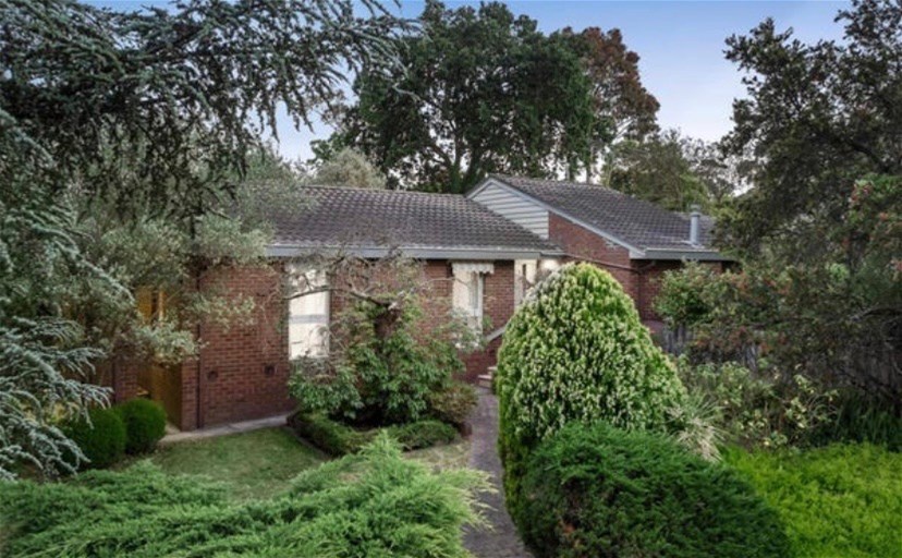 Single  storey home located q in prized school Zone