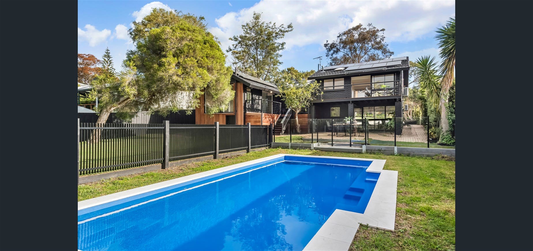 Beachside Living at Its Best 14