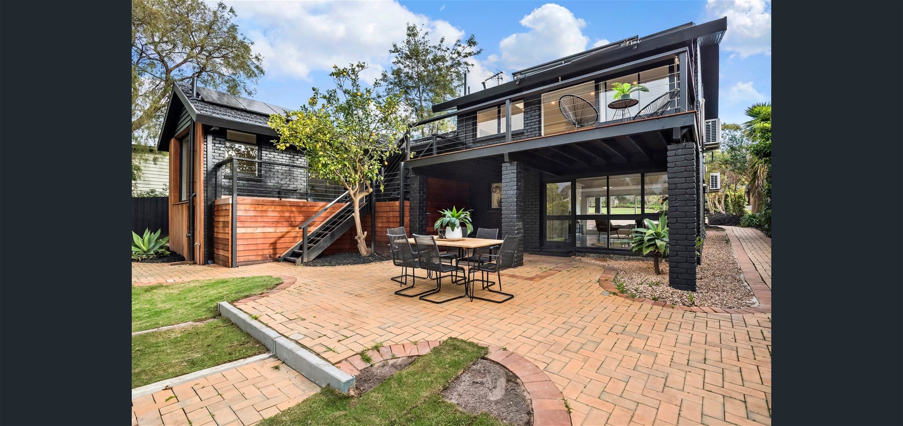 Beachside Living at Its Best 15
