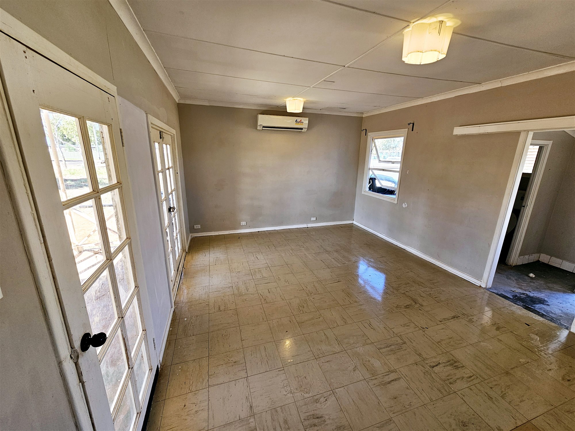 RENTAL AVAILABLE NOW!! 5 Morgans 12