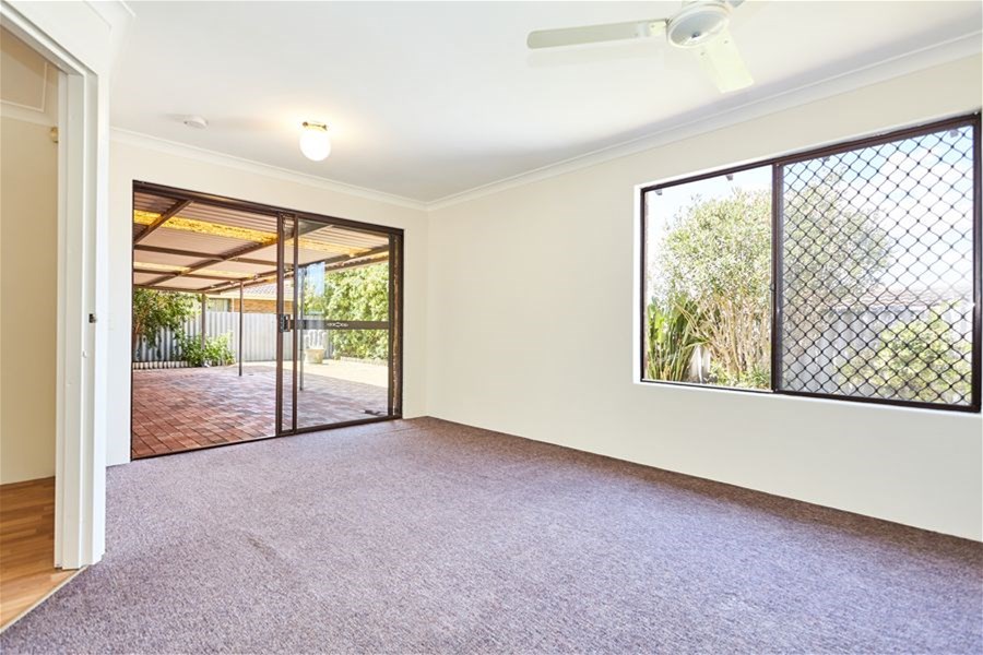 $680 4 Bed 1 Bath, 2