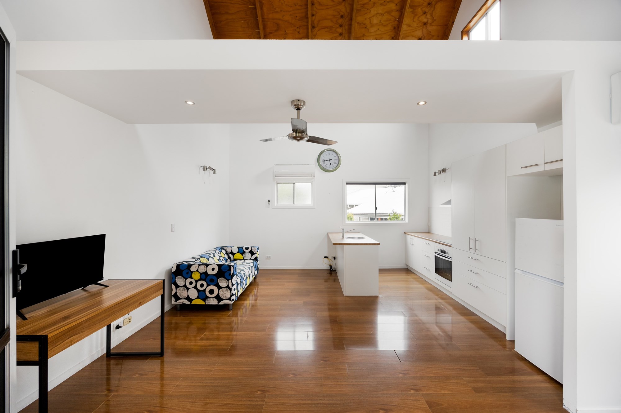 Beautiful spacious, standalone, granny, flat 2