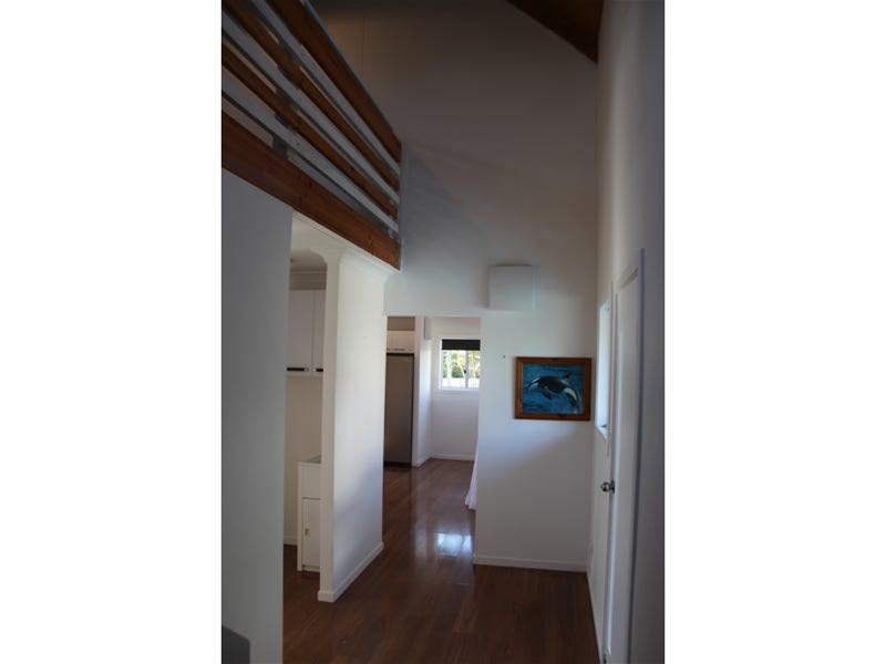 Beautiful spacious, standalone, granny, flat 7