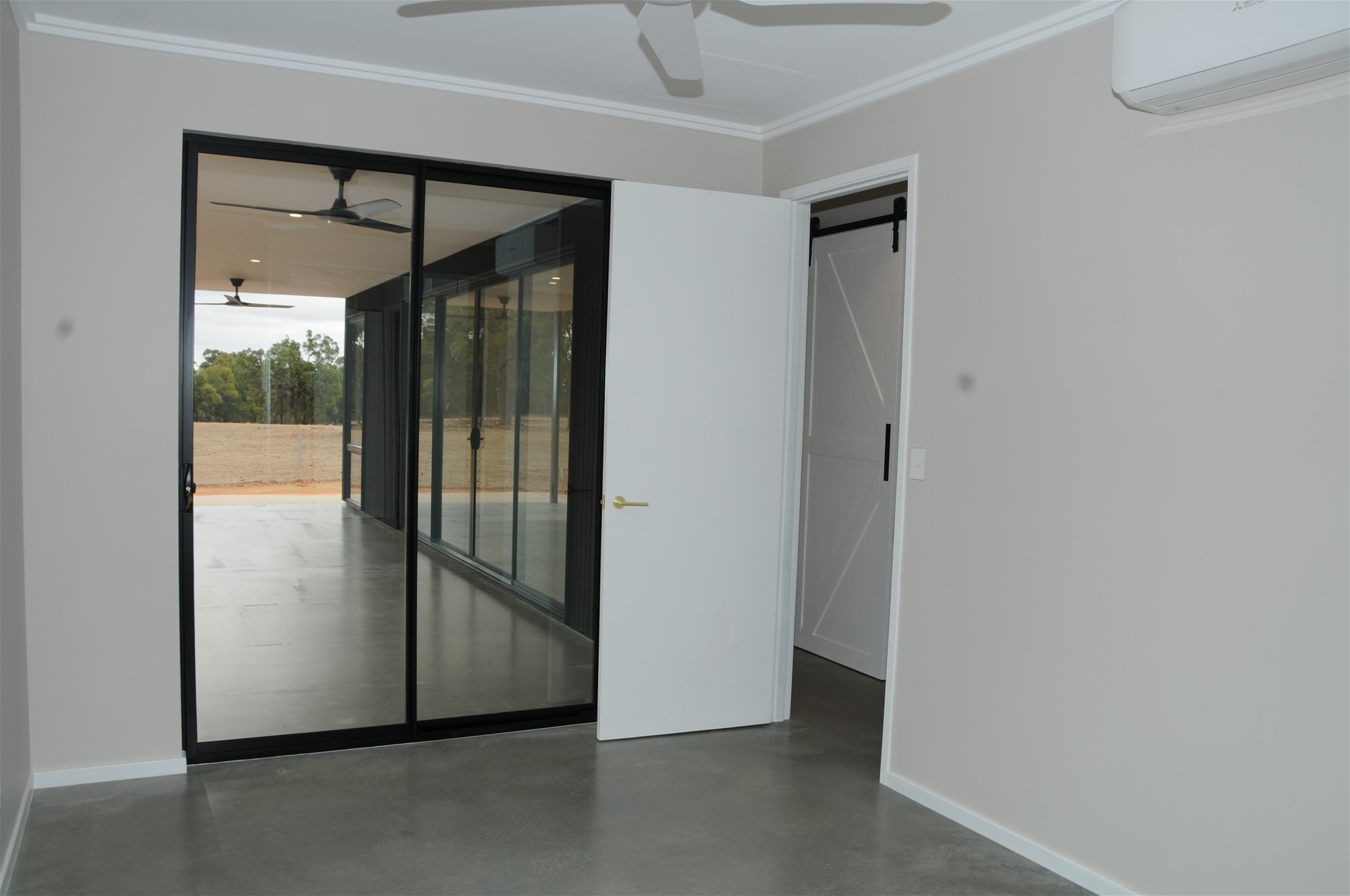 New and Contemporary Living 15