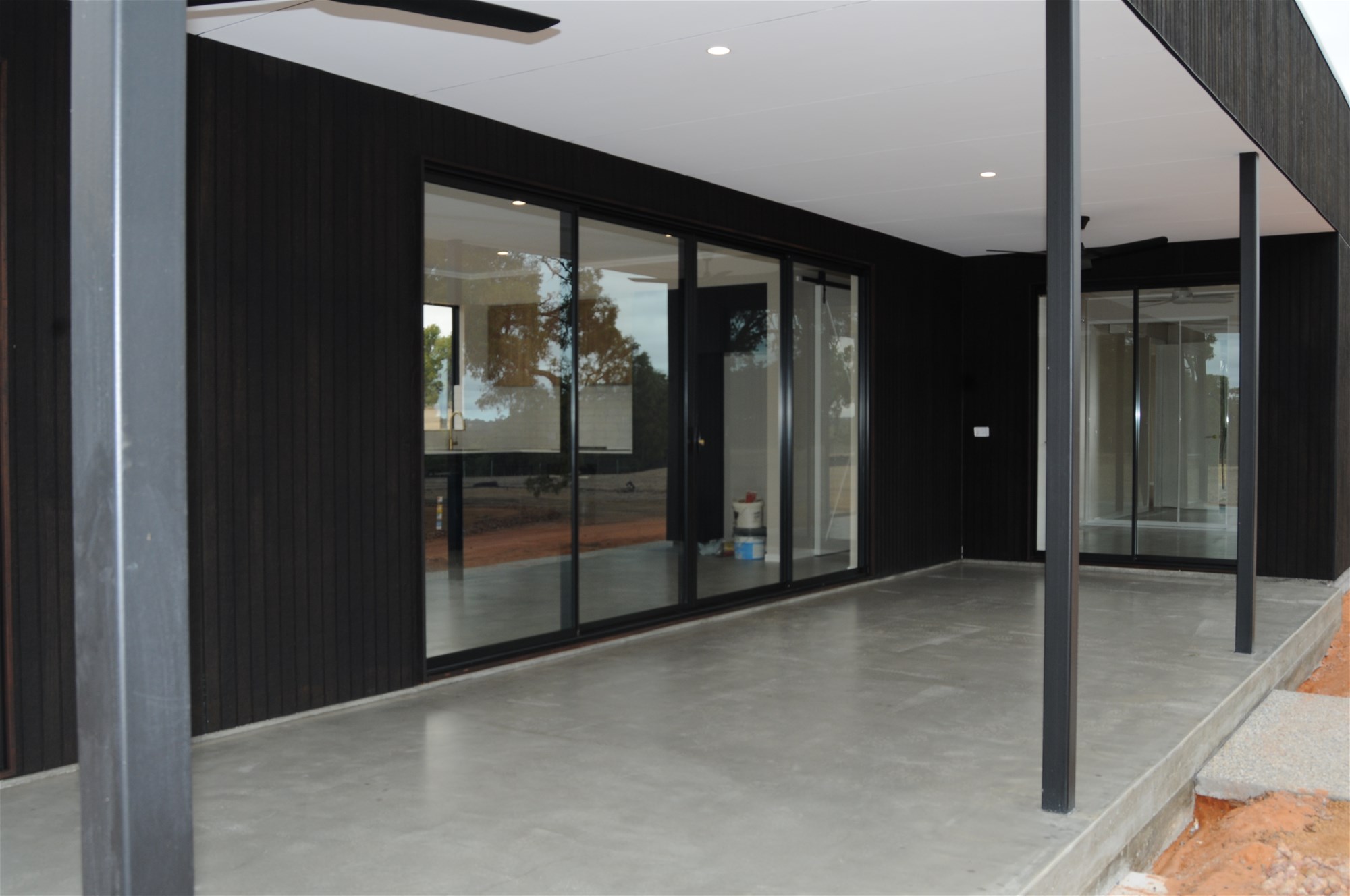New and Contemporary Living 18