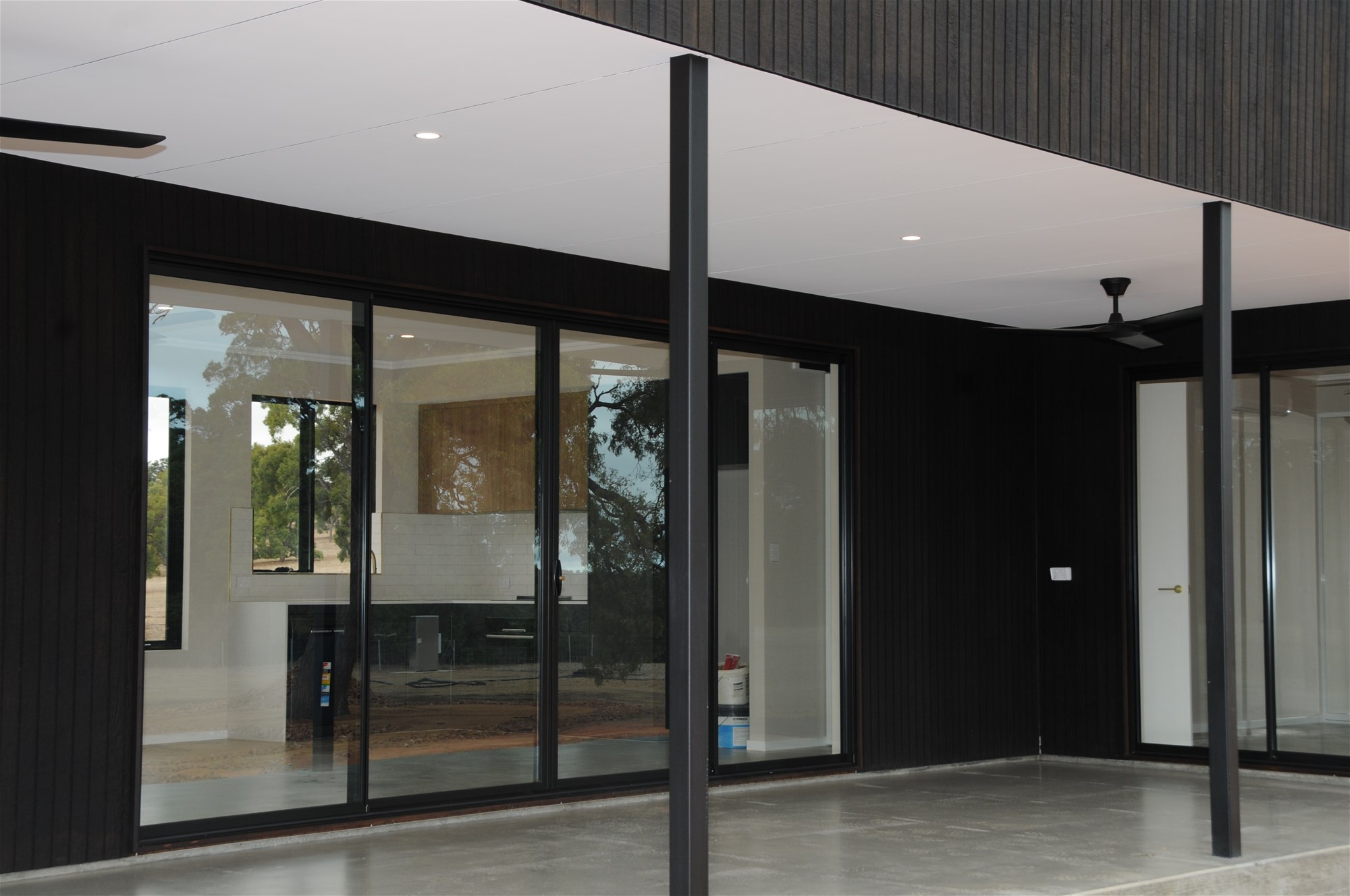 New and Contemporary Living 16