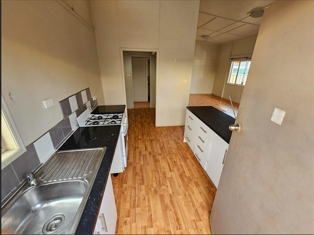 Duplex/Semi house rental available now! 3