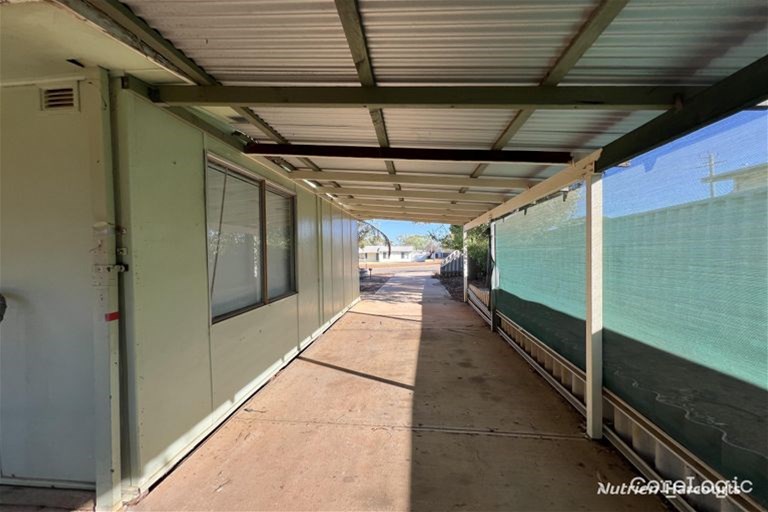 33A Taurus Street, Southern Cross, 8