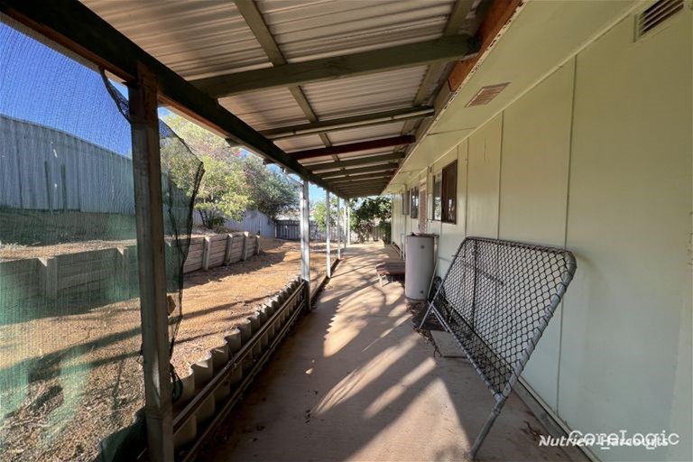 33A Taurus Street, Southern Cross, 9