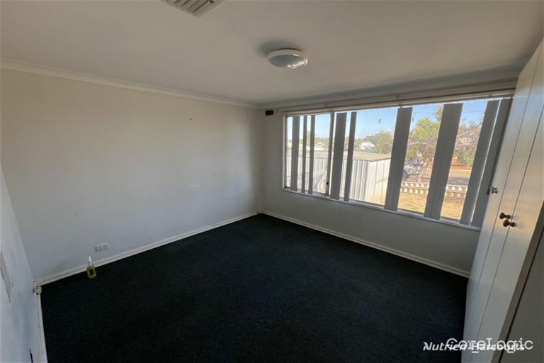 33A Taurus Street, Southern Cross, 22