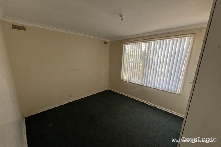 33A Taurus Street, Southern Cross, 25