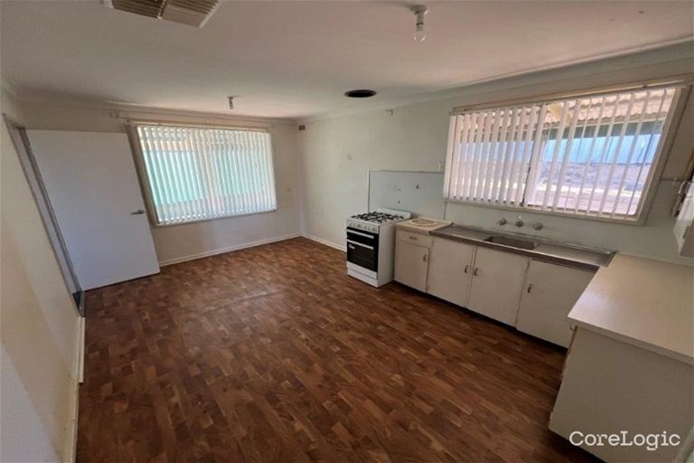 33A Taurus Street, Southern Cross, 26