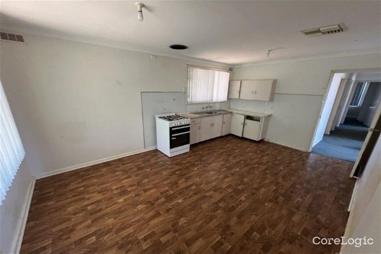 33A Taurus Street, Southern Cross, 27
