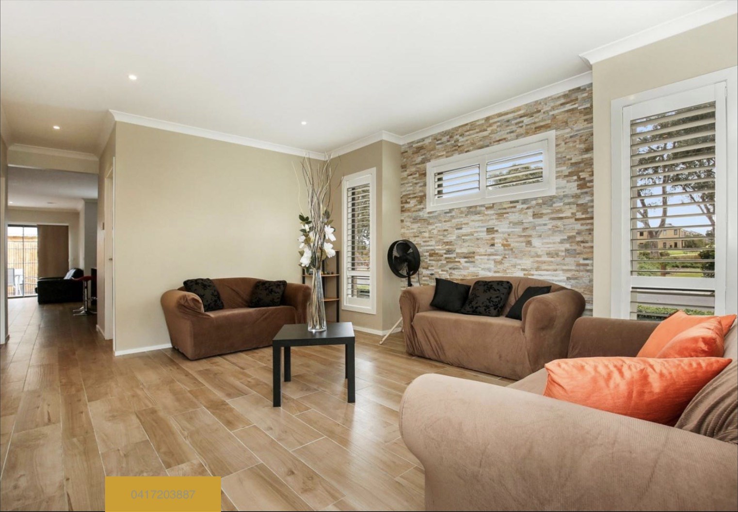 Stylish Three Bedroom Townhouse!! 2