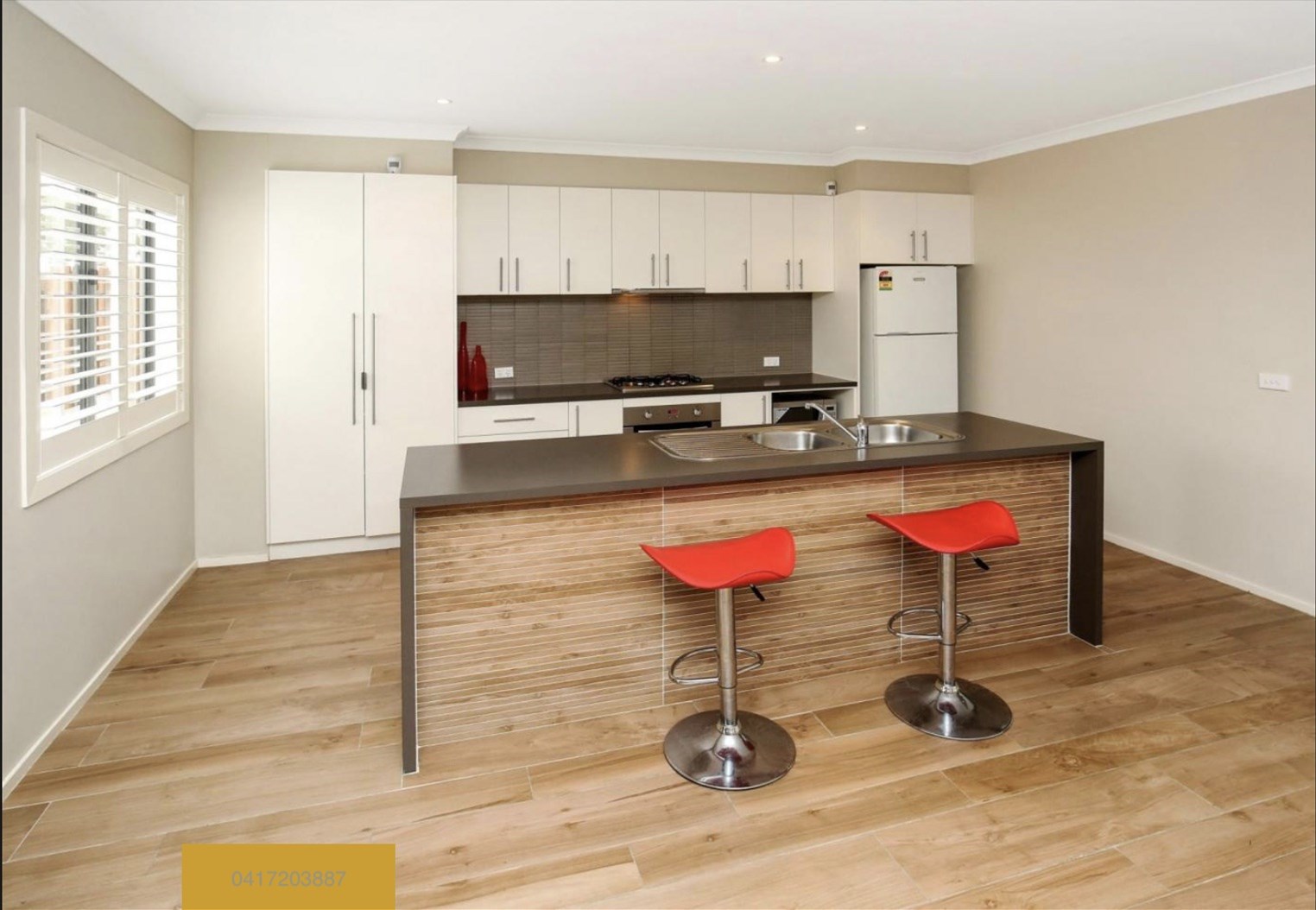 Stylish Three Bedroom Townhouse!! 5